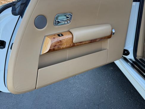 Used 2009 Rolls-Royce Phantom Coupe image 18