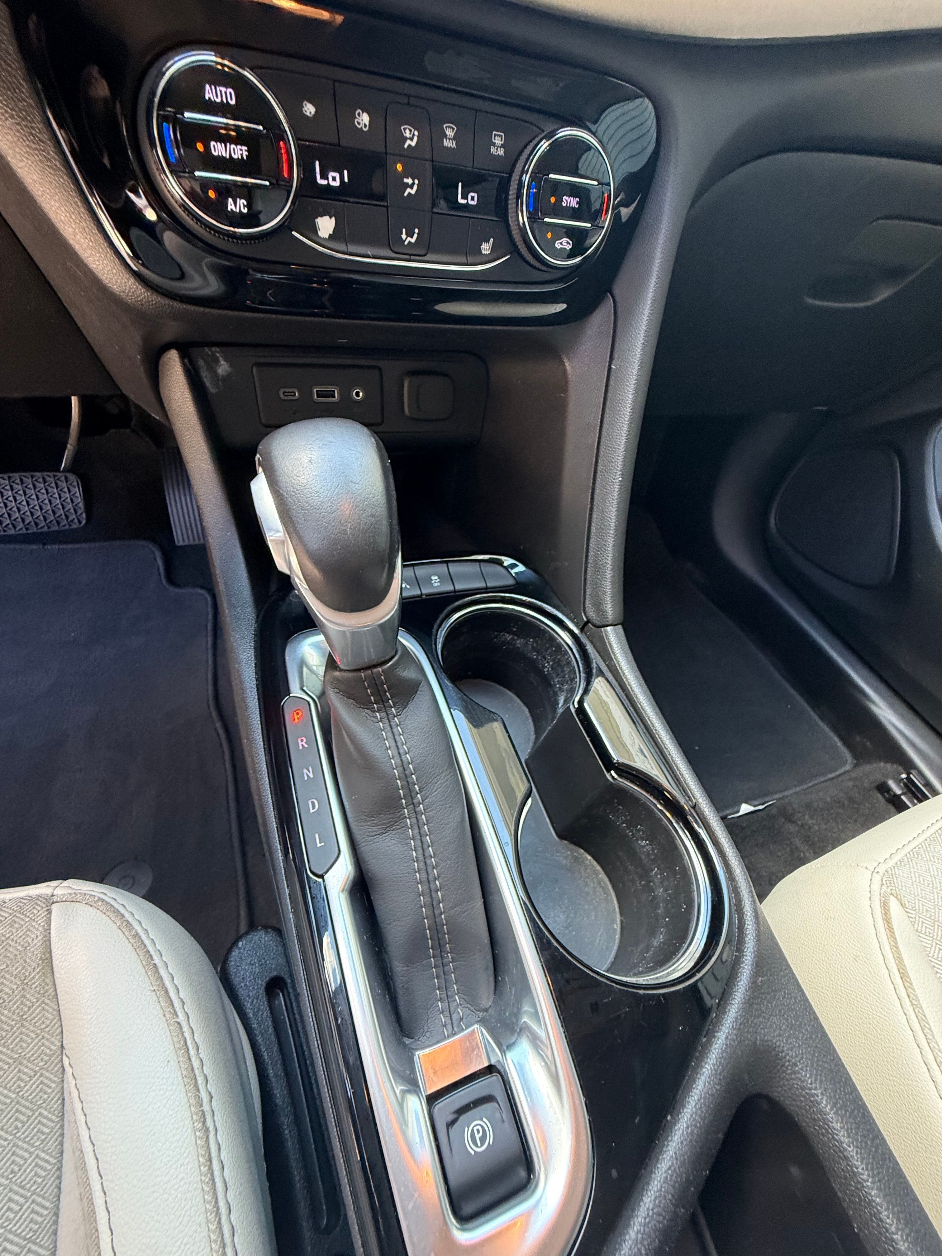 Used 2020 Buick Encore GX Select w/ Sport Touring Package FWD image 8