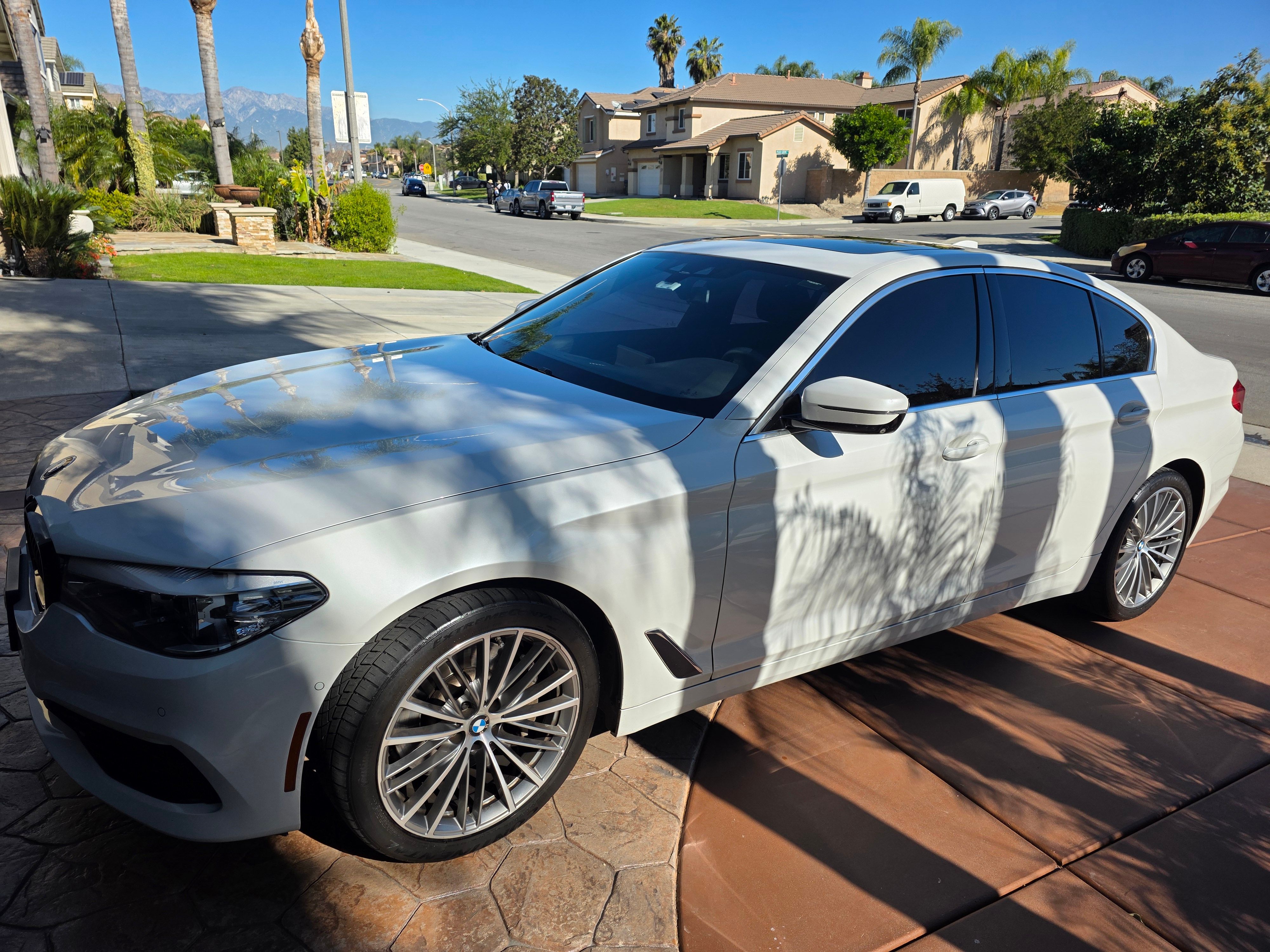 Used 2019 BMW 530i w/ Convenience Package RWD image 30