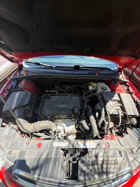 Used 2015 Chevrolet Cruze LT FWD image 9