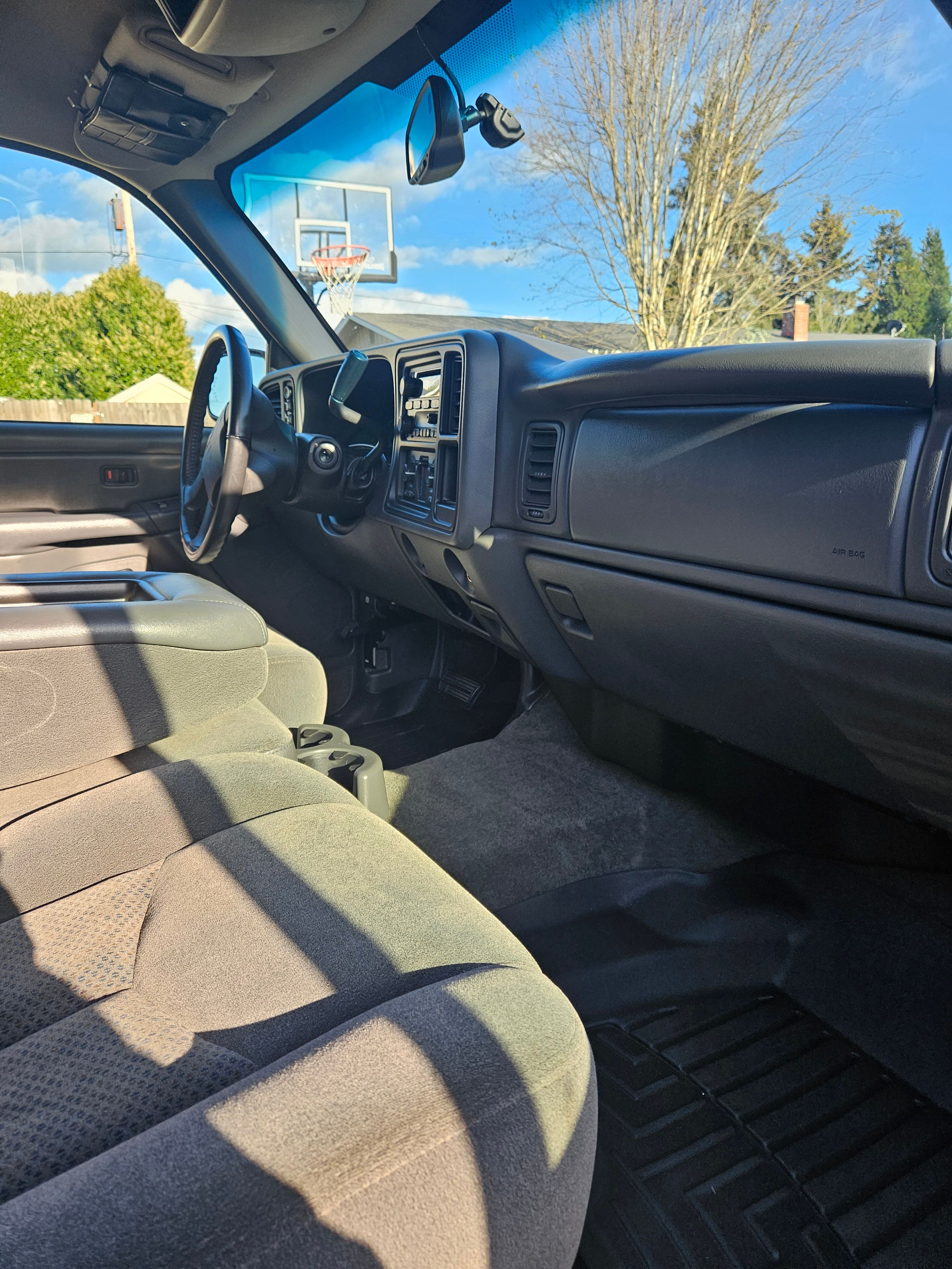 Used 2005 Chevrolet Silverado 1500 LS w/ Light Duty Power Package AWD/4WD image 18