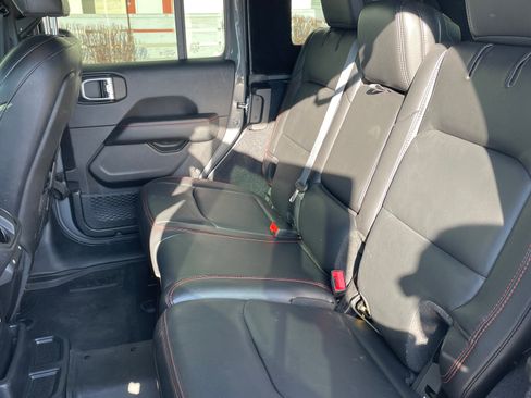 Used 2019 Jeep Wrangler Unlimited Rubicon image 14