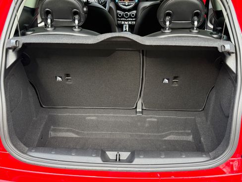 Used 2020 MINI Cooper 2-Door Hardtop FWD image 10