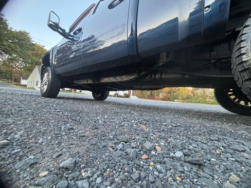 Used 2011 Chevrolet Silverado 2500 LT w/ Interior Plus Package image 4