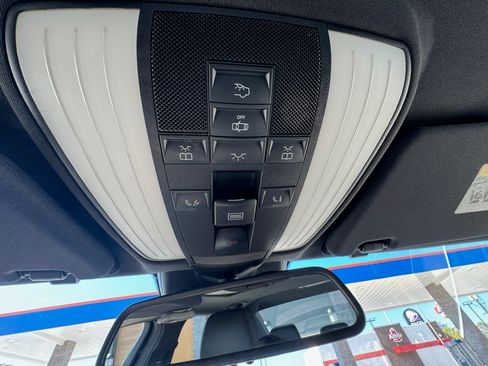 Used 2013 Mercedes-Benz E 350 Sedan image 18