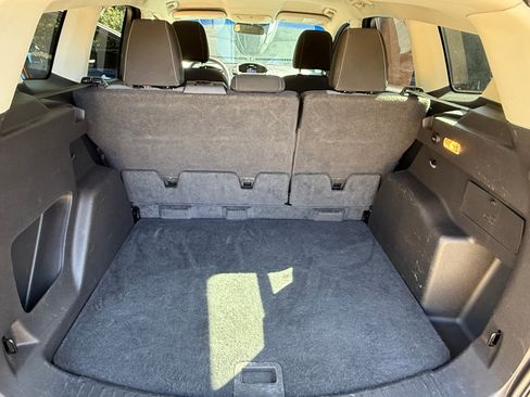 Used 2017 Ford Escape SE w/ SE Cold Weather Package image 16