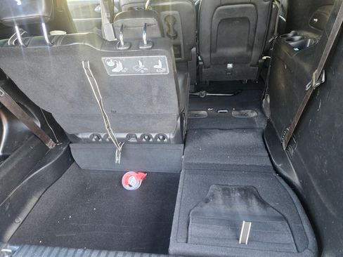 Used 2019 Chrysler Pacifica Touring-L w/ Advanced Safetytec Group image 10