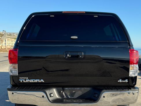 Used 2013 Toyota Tundra Platinum image 10