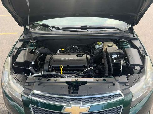 Used 2014 Chevrolet Cruze LS FWD image 11