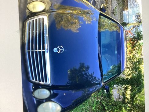 Used 2000 Mercedes-Benz CLK 430 Coupe image 2