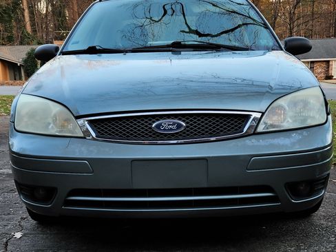 Used 2006 Ford Focus SES image 12