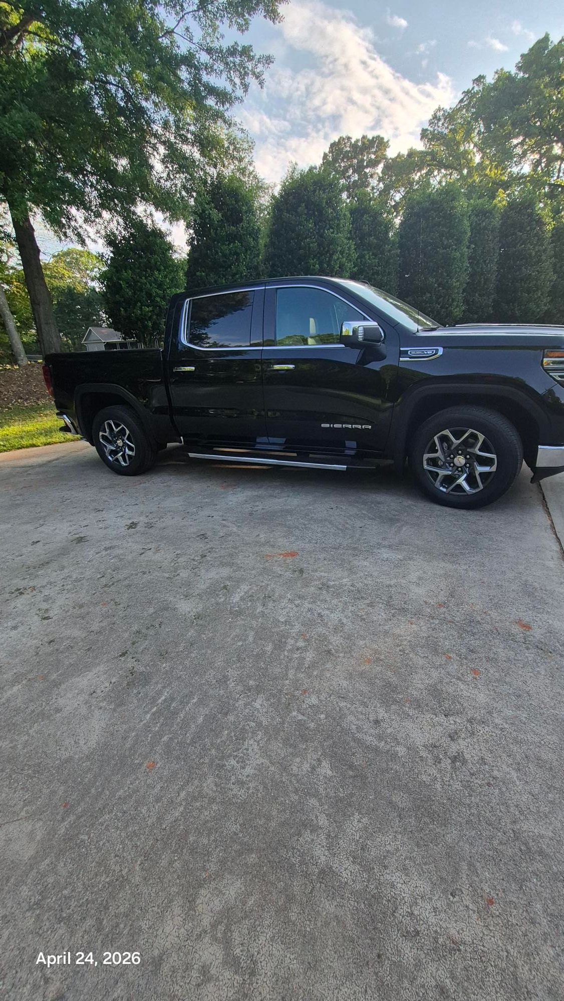 Used 2024 GMC Sierra 1500 SLT w/ SLT Convenience Package RWD image 2
