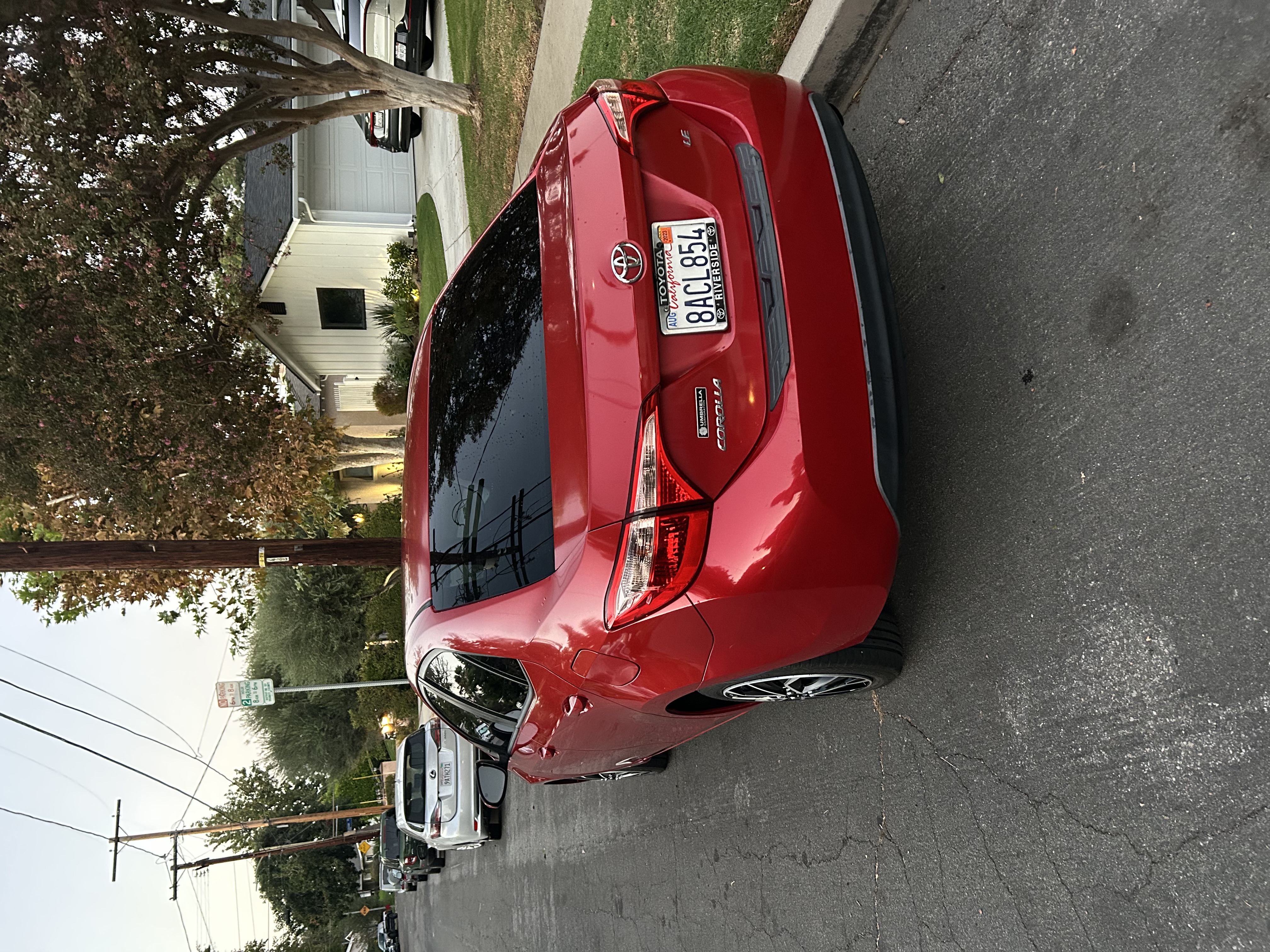 Used 2017 Toyota Corolla LE w/ Carpet Mat Package (TMS) FWD image 5