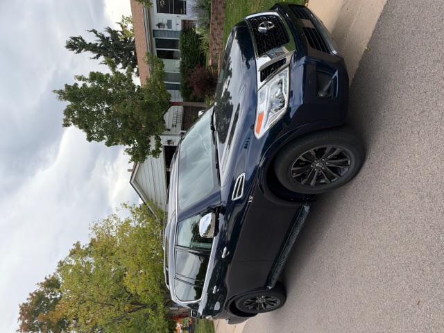 Used 2019 Nissan Armada Platinum w/ Captain's Chairs Package AWD/4WD image 1