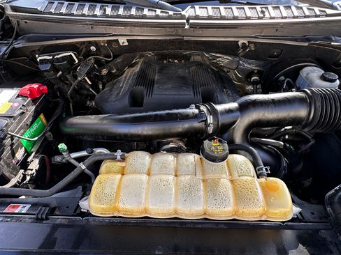 Used 2018 Ford Expedition Limited w/ Equipment Group 302A image 30