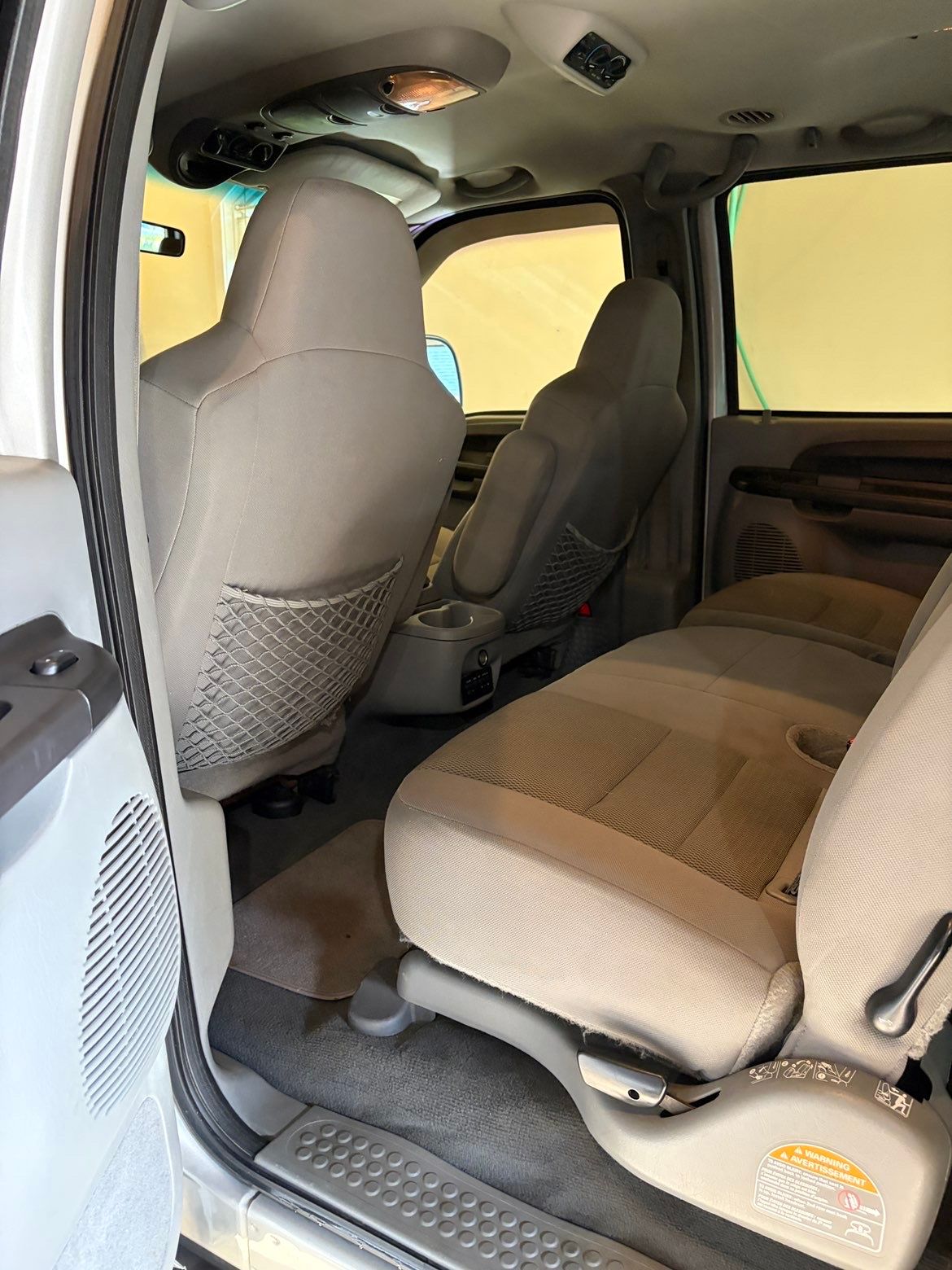 Used 2005 Ford Excursion XLT AWD/4WD image 16