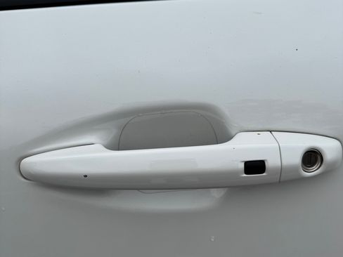 Used 2022 Kia Niro LXS image 12