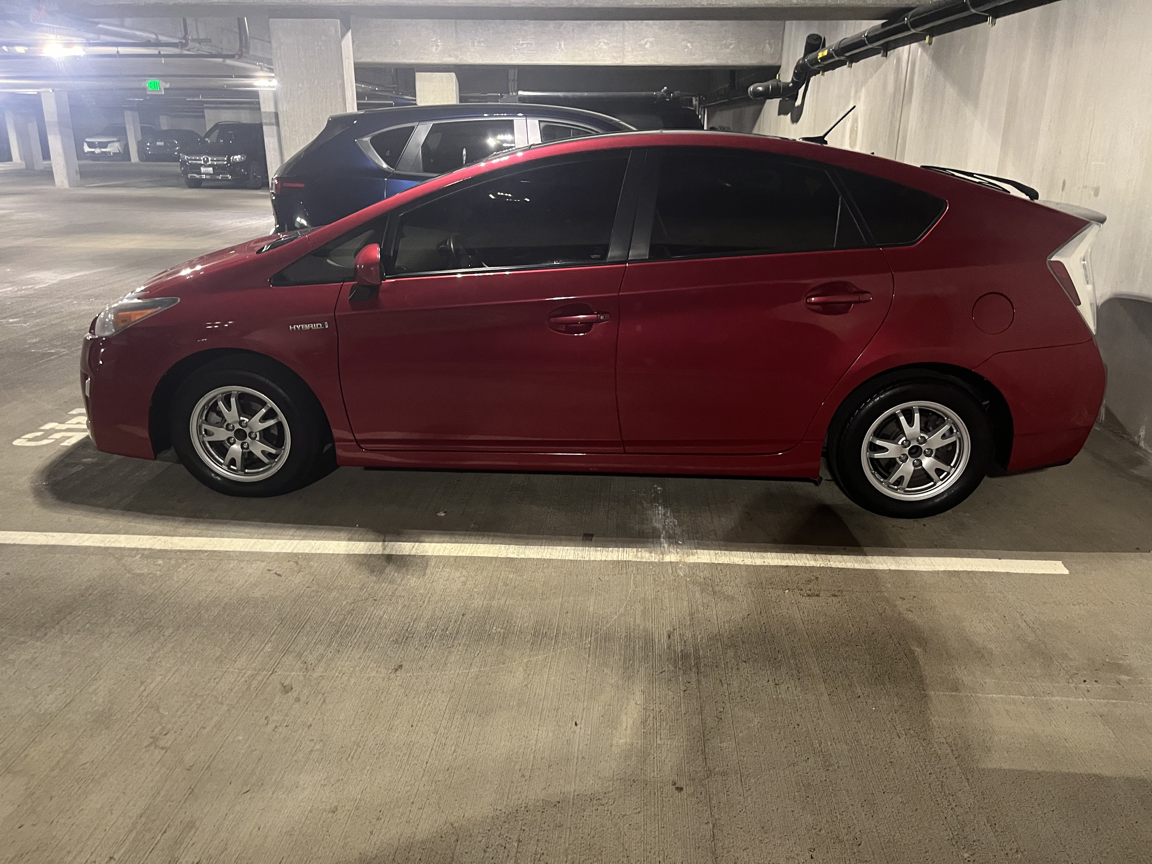 Used 2010 Toyota Prius FWD image 4