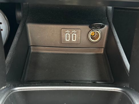 Used 2020 Ford Fusion SE w/ Equipment Group 151A FWD image 26