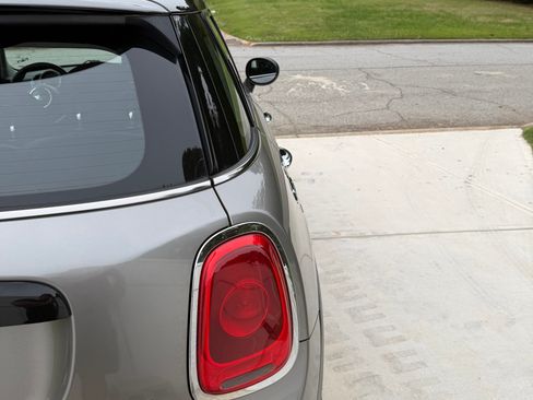 Used 2017 MINI Cooper S FWD image 5