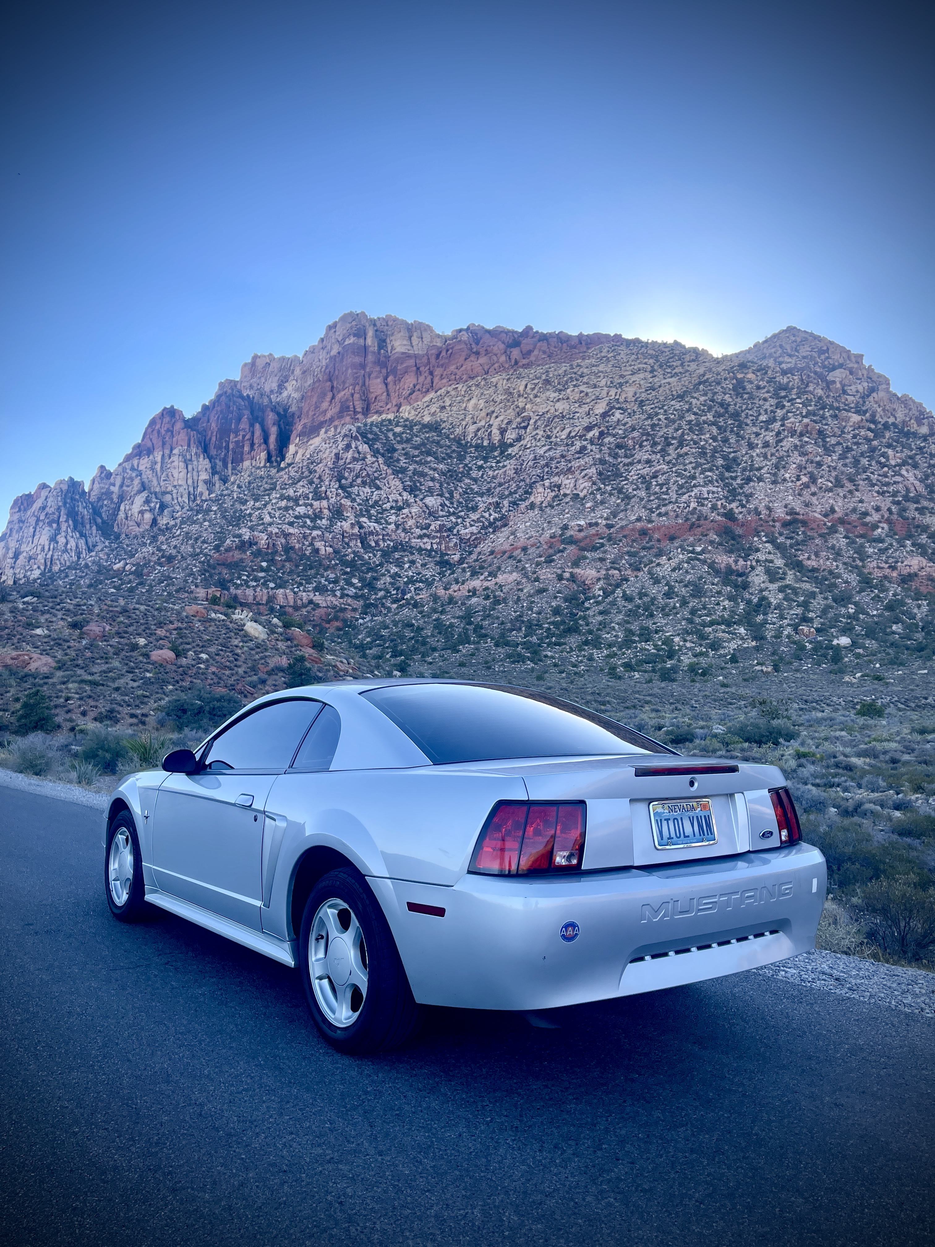 Used 2003 Ford Mustang Coupe RWD image 8