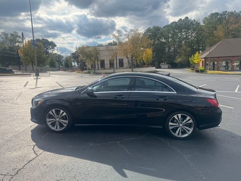 Used 2015 Mercedes-Benz CLA 250 image 8