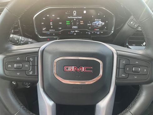 Used 2023 GMC Sierra 1500 SLT image 15