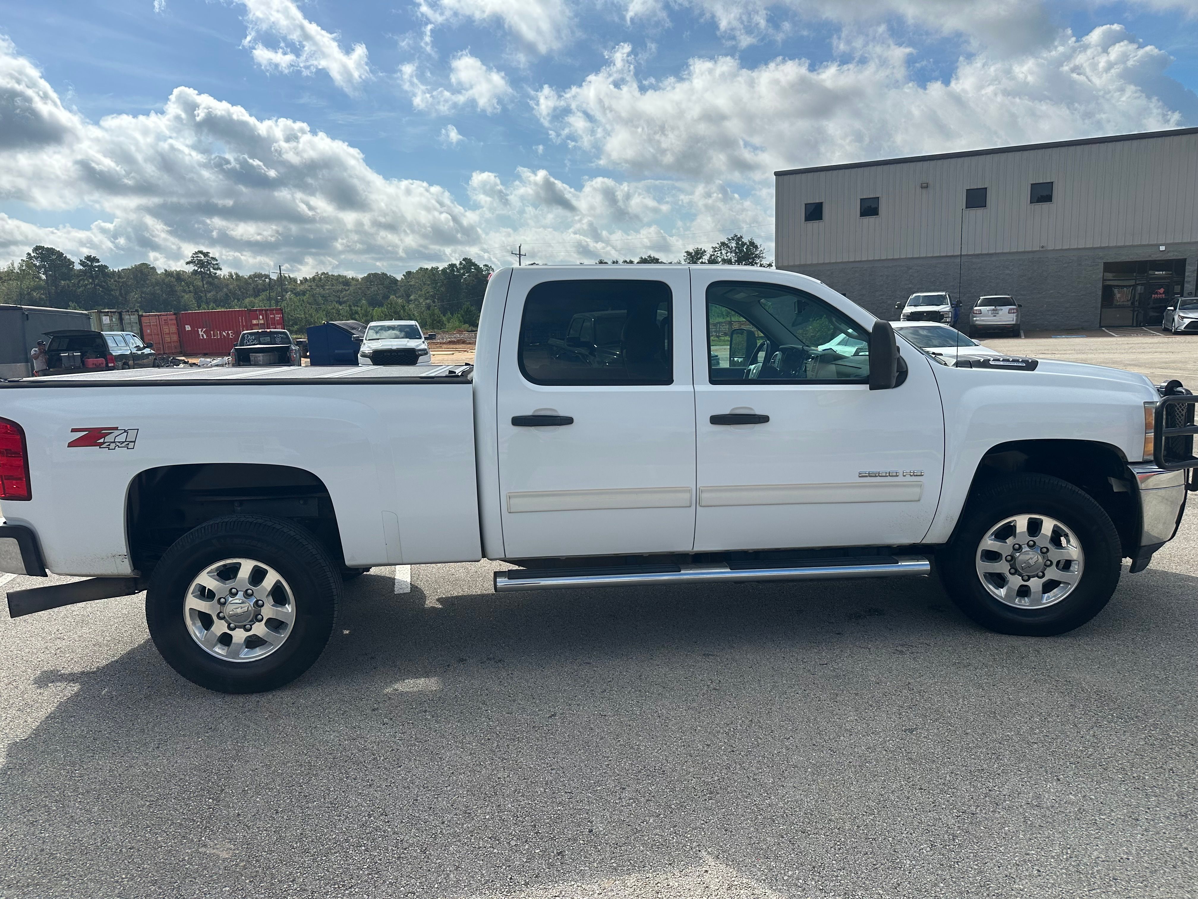 Used 2012 Chevrolet Silverado 2500 LT w/ Interior Plus Package AWD/4WD image 5
