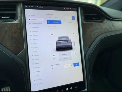 Used 2018 Tesla Model X 75D AWD/4WD image 15