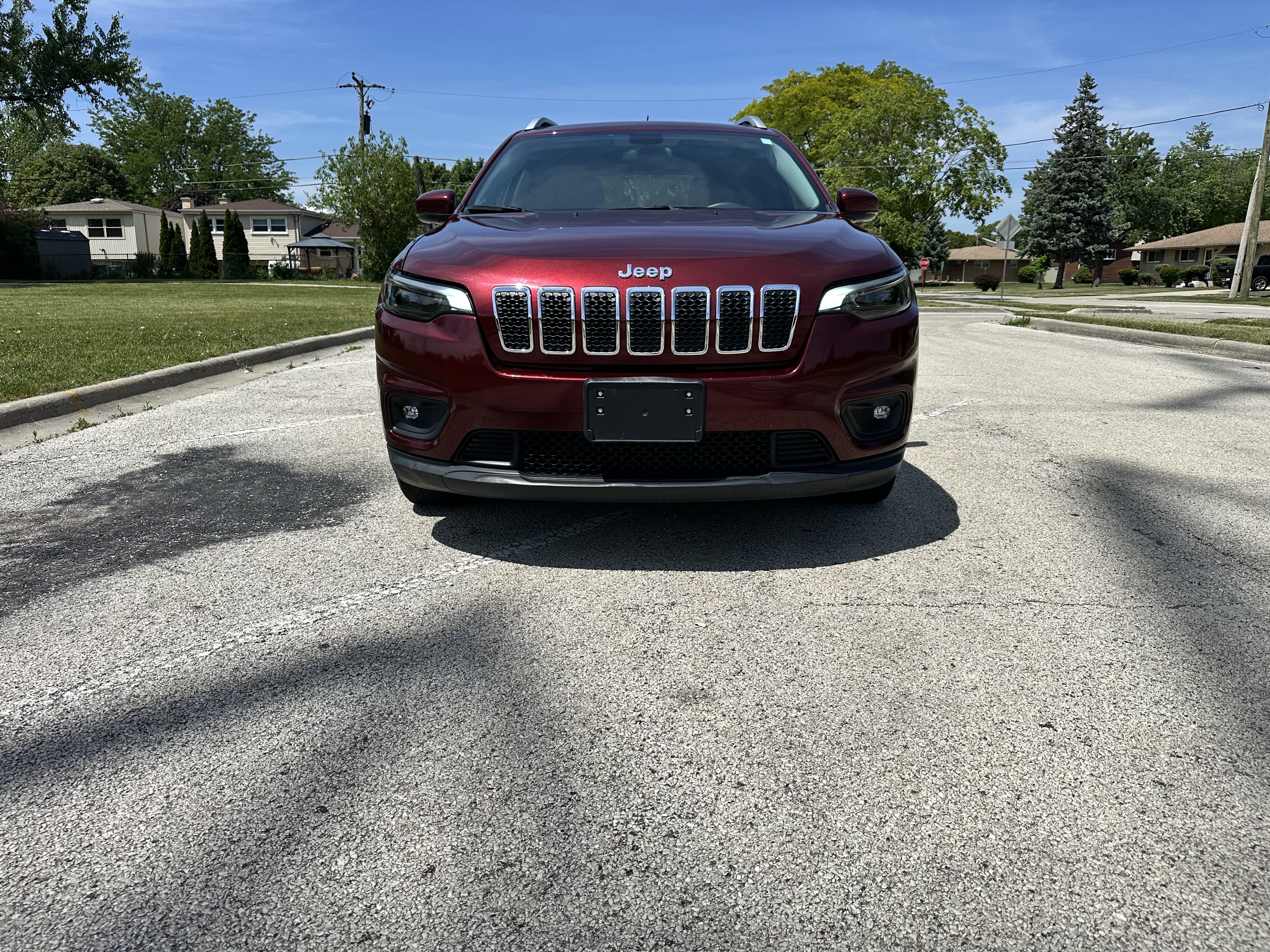 Used 2019 Jeep Cherokee Latitude w/ Cold Weather Group FWD image 4