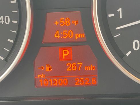 Used 2012 BMW X5 xDrive35i image 11