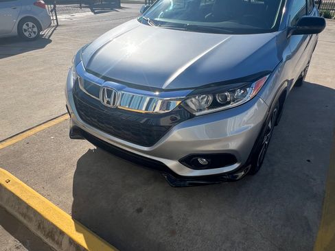 Used 2020 Honda HR-V Sport image 17