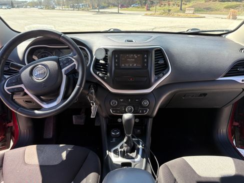 Used 2014 Jeep Cherokee Latitude image 13