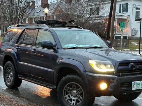 Used 2007 Toyota 4Runner Limited AWD/4WD image 1