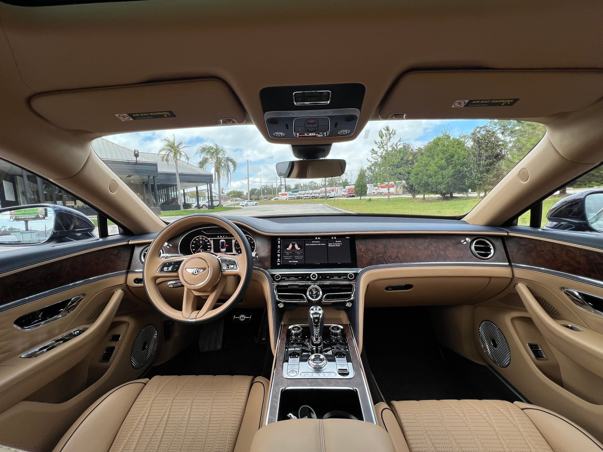 Used 2022 Bentley Flying Spur V8 AWD/4WD image 14
