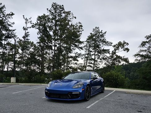 Used 2018 Porsche Panamera 4S w/ Premium Package Plus AWD/4WD image 1