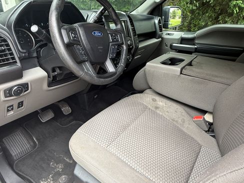 Used 2019 Ford F150 XLT w/ Equipment Group 301A Mid AWD/4WD image 6