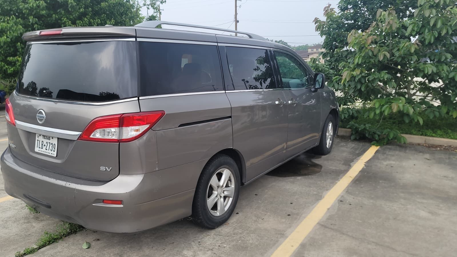 Used 2017 Nissan Quest SV FWD image 4