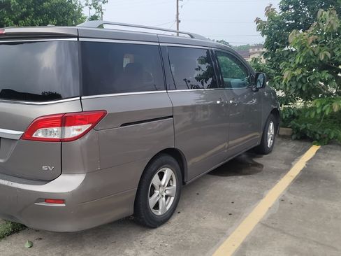 Used 2017 Nissan Quest SV FWD image 4