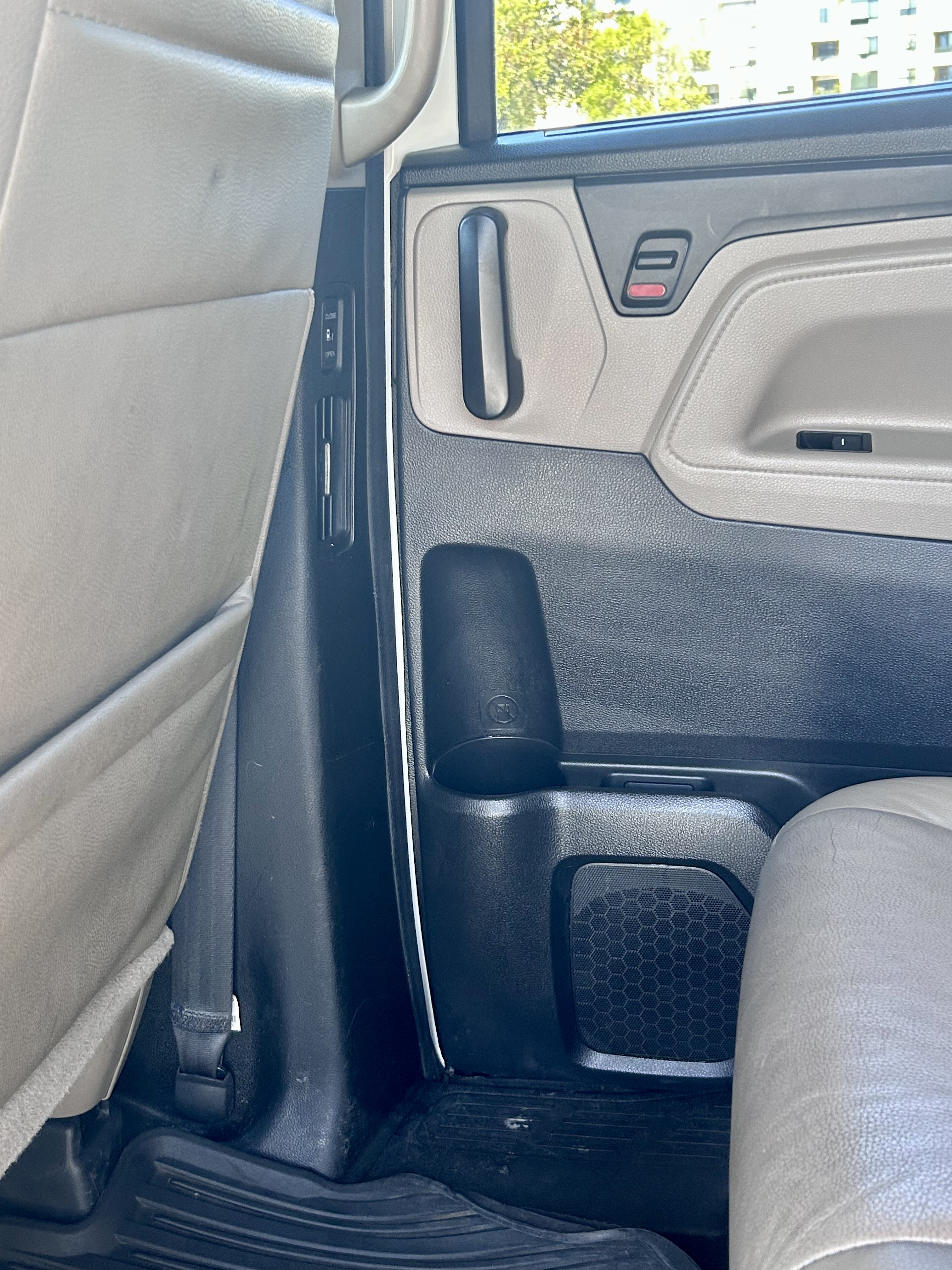 Used 2019 Honda Odyssey Elite image 32