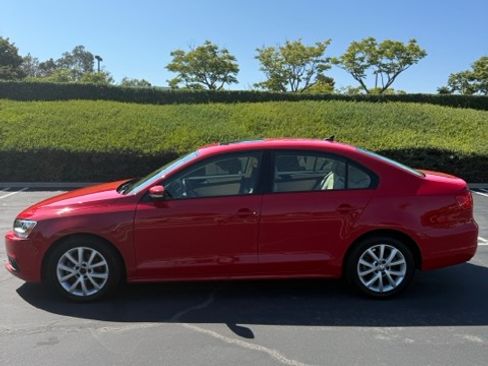 Used 2012 Volkswagen Jetta SE FWD image 11