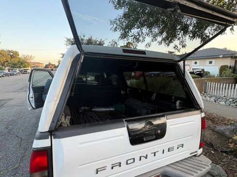 Used 2003 Nissan Frontier XE RWD image 20