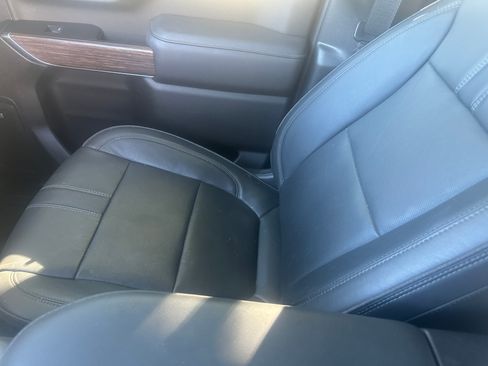 Used 2022 Chevrolet Silverado 3500 High Country w/ Snow Plow Prep/Camper Package image 15