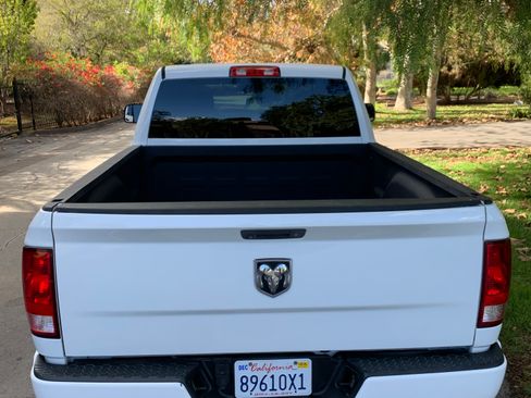 Used 2015 RAM 1500 Express image 11