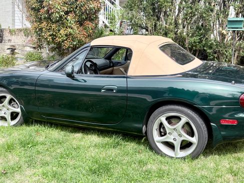 Used 2002 MAZDA MX-5 Miata LS image 5