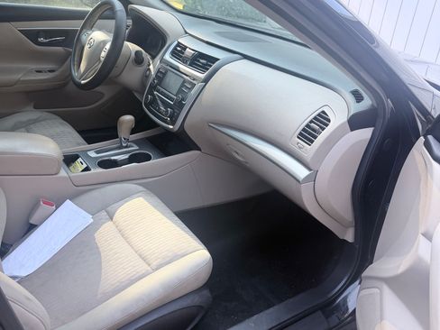 Used 2017 Nissan Altima 2.5 SV FWD image 8