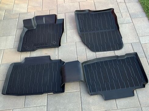 Used 2018 Ford Edge Titanium w/ Equipment Group 302A image 26