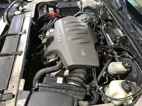 Used 2001 Buick Park Avenue w/ Prestige Pkg image 25