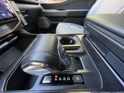 Used 2022 Ford F150 Lightning Lariat w/ Equipment Group 511A High image 17