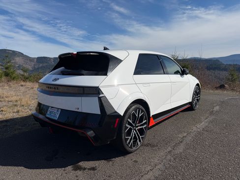 Used 2025 Hyundai Ioniq 5 N image 5